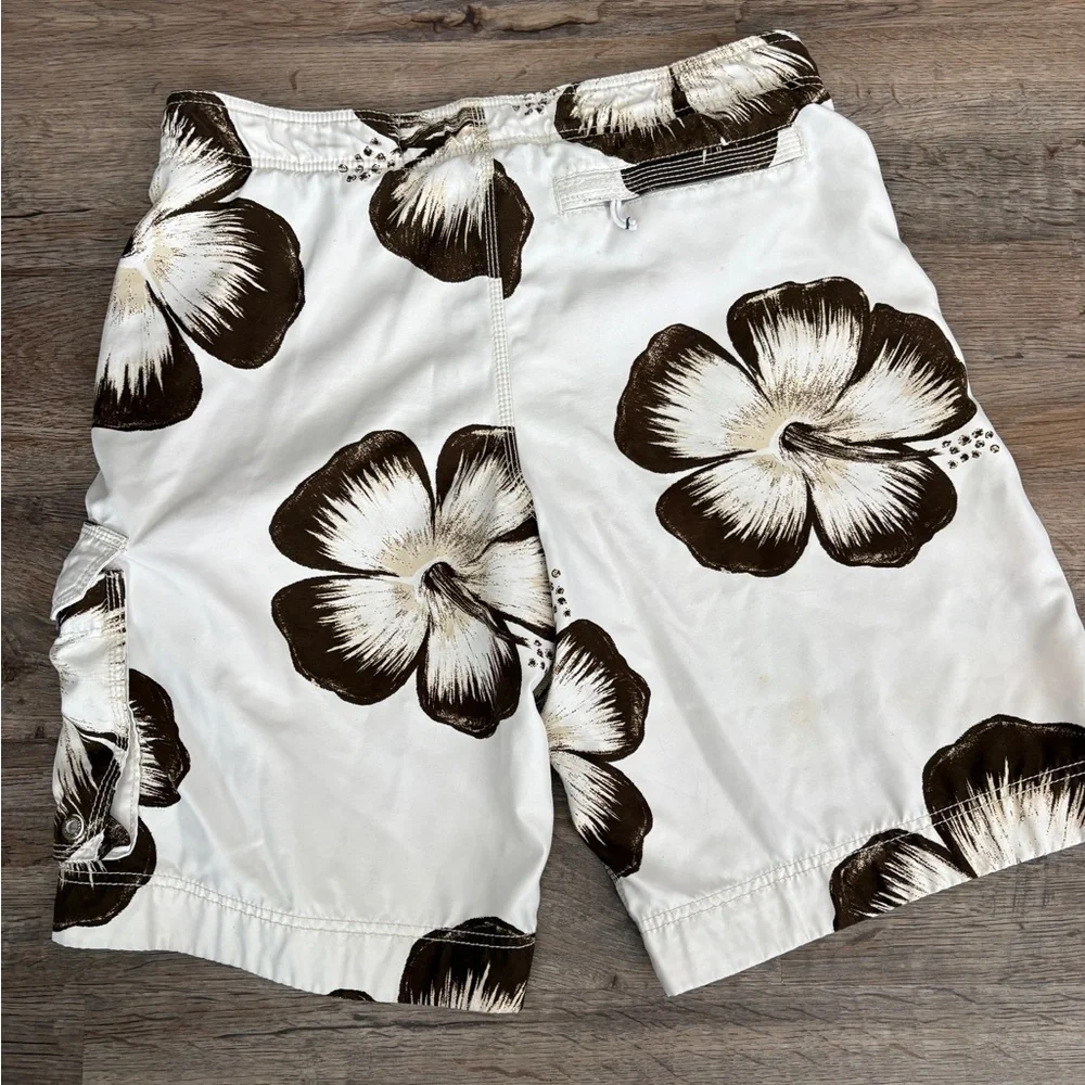 Abercrombie & Fitch Men's Floral Board Shorts - Brown and Cream XL - Picture 5 of 8